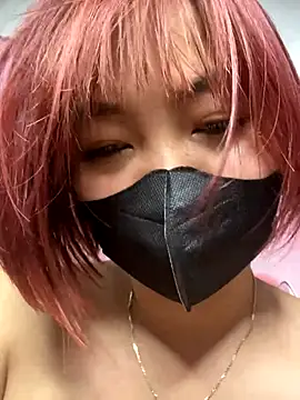 Snapshot of Hatachi_ne12 chatting on October 12, 6:18 pm Hatachi ne12 online show from October 12, 6:18 pm