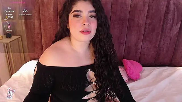 Snapshot of AgathaLynx chatting on January 23, 2:39 pm AgathaLynx online show from January 23, 2:39 pm