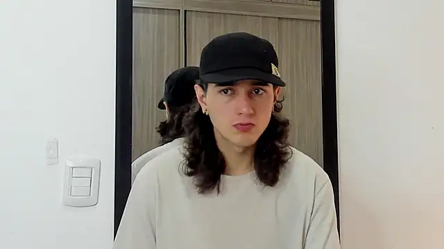 alex connorr online show from February 3, 5:14 pm