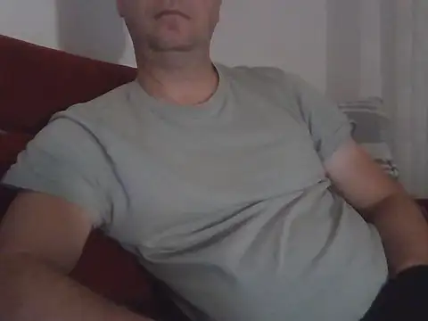 Snapshot of fikoivos chatting on September 17, 8:43 pm fikoivos online show from September 17, 8:43 pm