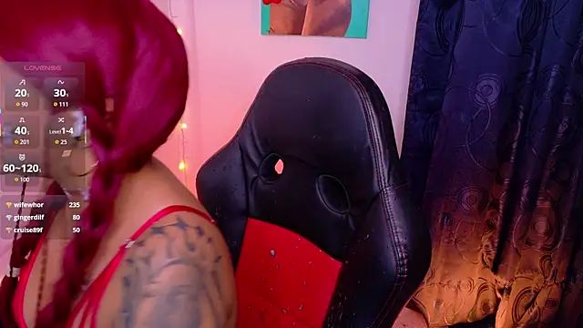 Snapshot of pandorabeker chatting on October 30, 1:51 am pandorabeker online show from October 30, 1:51 am