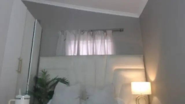 naughtyblackdolie online show from February 21, 9:21 am