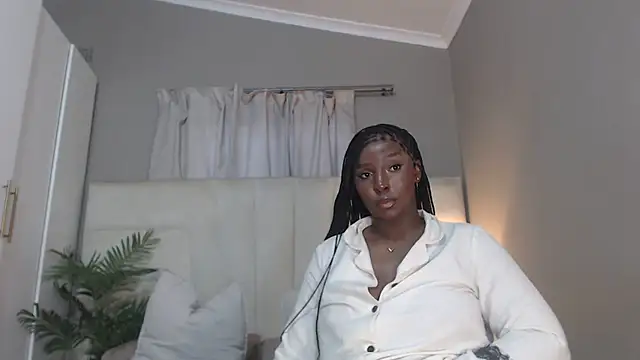 Snapshot of naughtyblackdolie chatting on June 25, 2:54 pm naughtyblackdolie online show from June 25, 2:54 pm