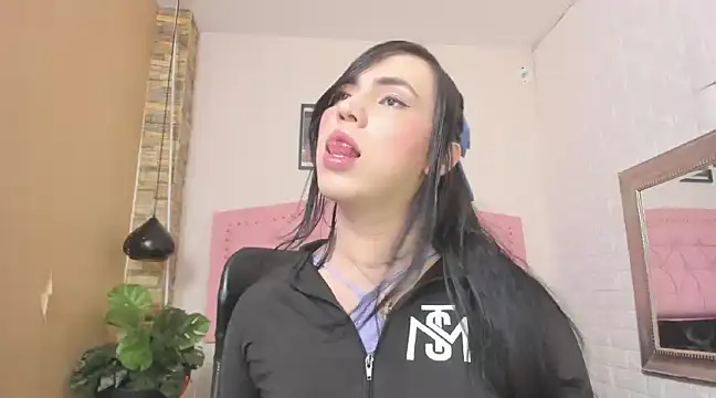 diosagolden online show from February 5, 8:14 pm