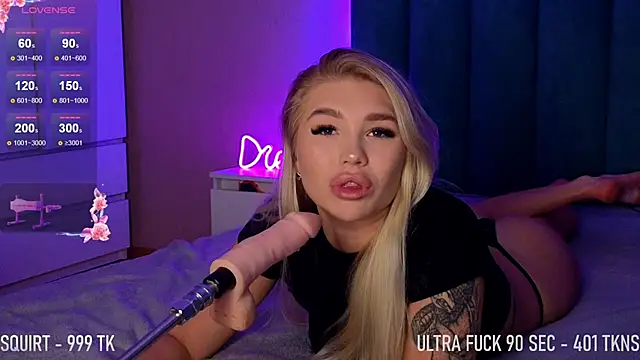 DreamPussyy online show from November 1, 3:52 am