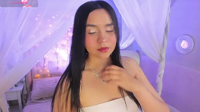 Snapshot of Hanna__Becker_ chatting on March 5, 3:29 am Hanna  Becker  online show from March 5, 3:29 am