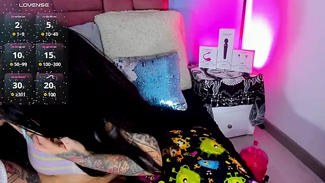 NinaInk online show from February 20, 2:46 pm