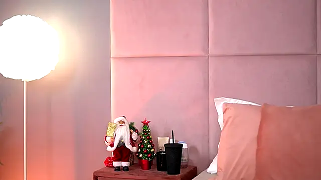 AlmaLuv online show from December 17, 4:51 am