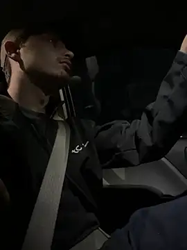 Snapshot of bigmerc chatting on November 8, 10:08 pm bigmerc online show from November 8, 10:08 pm