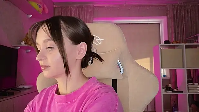 Katy perry  online show from March 16, 3:58 am