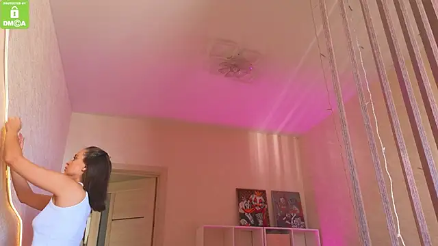 Katy perry  online show from October 16, 3:40 am