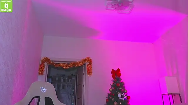 Snapshot of Katy_perry_ chatting on January 9, 3:09 am Katy perry online show from January 9, 3:09 am