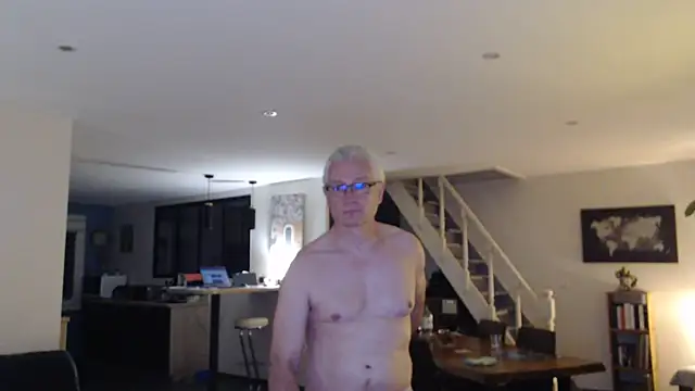 Snapshot of Goduleur69 chatting on October 10, 8:19 pm Goduleur69 online show from October 10, 8:19 pm