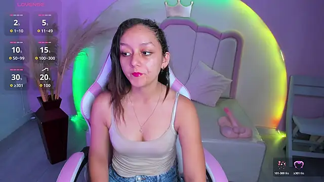 Snapshot of katy_sweet19 chatting on March 16, 10:30 am katy sweet19 online show from March 16, 10:30 am