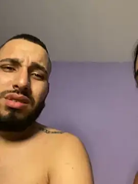 Snapshot of ElaEndez_ chatting on March 1, 11:51 pm ElaEndez online show from March 1, 11:51 pm