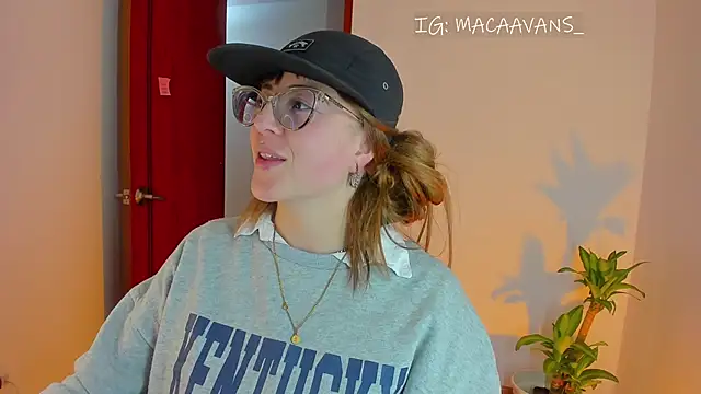 tekila   online show from February 12, 1:22 am