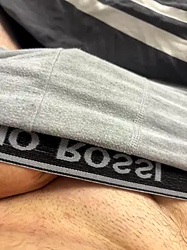 Snapshot of chris882419 chatting on October 13, 8:58 am chris882419 online show from October 13, 8:58 am