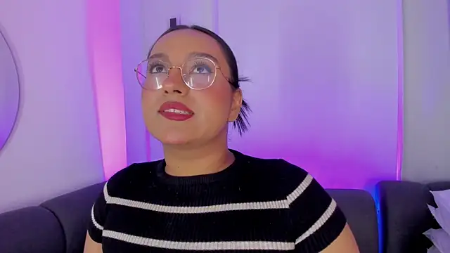 ellamontoya online show from November 12, 11:32 am