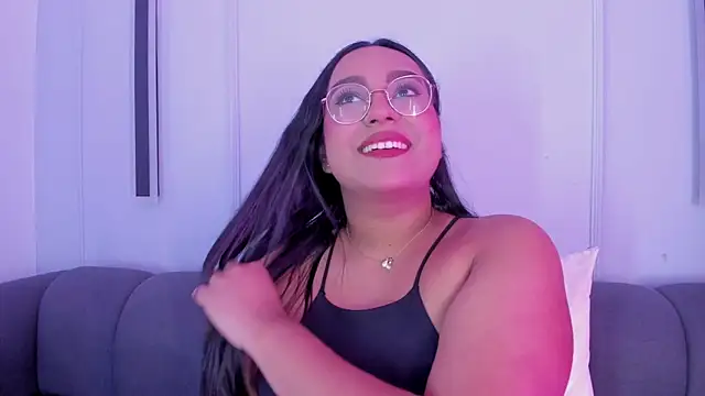 ellamontoya online show from November 21, 11:31 am