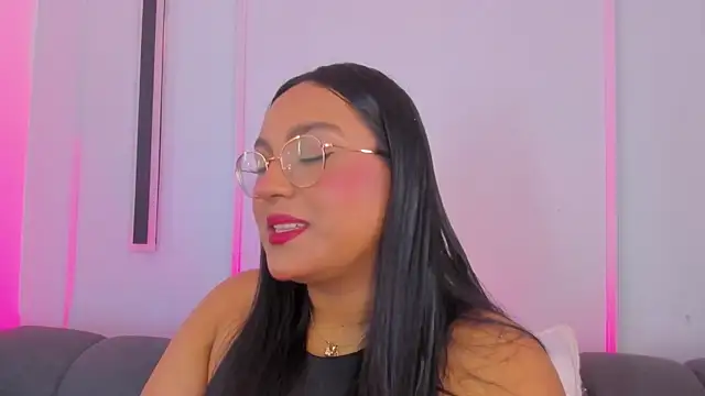 ellamontoya online show from December 3, 12:36 pm