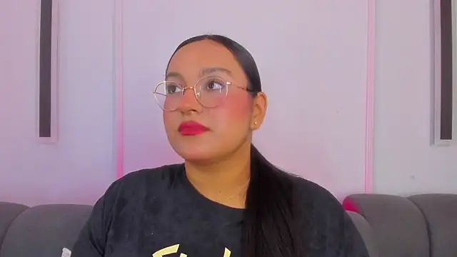 ellamontoya online show from December 4, 12:03 pm