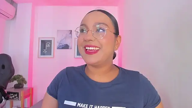 ellamontoya online show from January 6, 11:36 am