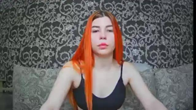 Snapshot of ElllaNuar chatting on October 28, 5:55 am ElllaNuar online show from October 28, 5:55 am