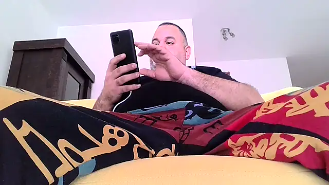 Snapshot of your_man85 chatting on March 6, 8:41 am your man85 online show from March 6, 8:41 am