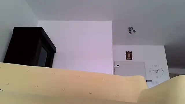 Snapshot of your_man85 chatting on March 6, 11:47 am your man85 online show from March 6, 11:47 am