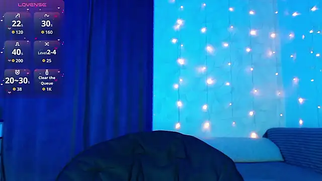 Snapshot of SuchAngel_ chatting on February 1, 2:32 am SuchAngel online show from February 1, 2:32 am