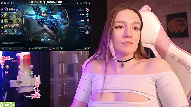 MoonlishSiren online show from February 16, 1:25 am