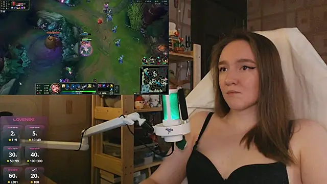 MoonlishSiren online show from July 27, 1:56 am