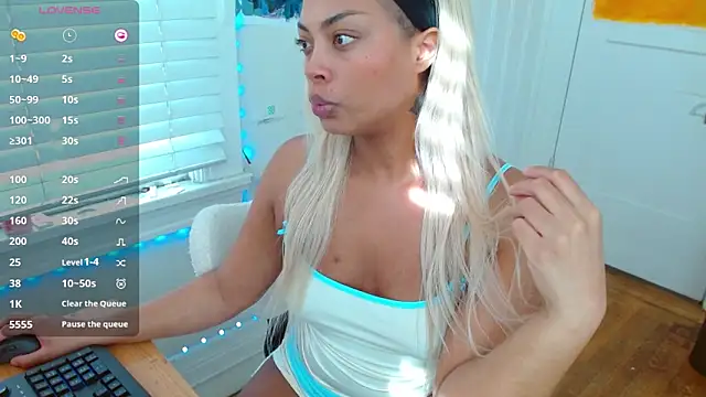 AriaAsster online show from February 9, 7:18 pm