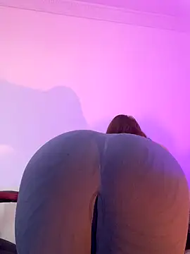 ValenGray online show from November 6, 12:50 pm