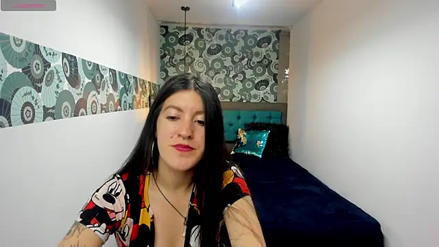 LiaCooper  online show from January 23, 12:30 pm