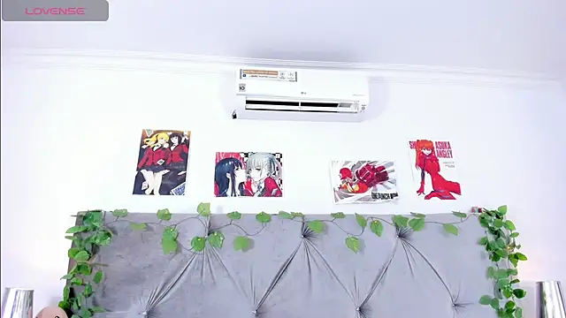 linasantoss online show from January 29, 12:02 pm