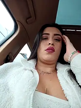 Snapshot of Freyja300 chatting on December 15, 10:19 am Freyja300 online show from December 15, 10:19 am