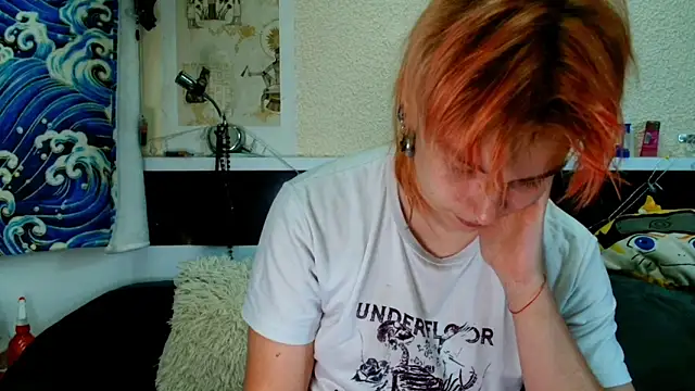 Sophie Bell online show from June 4, 4:35 pm