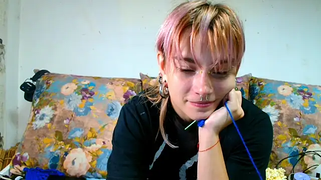 Sophie Bell online show from July 16, 8:48 pm