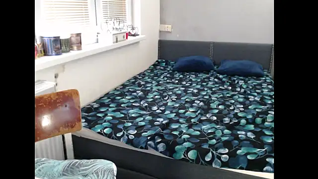 Snapshot of Sweetboobs chatting on March 11, 8:42 am Sweetboobs online show from March 11, 8:42 am