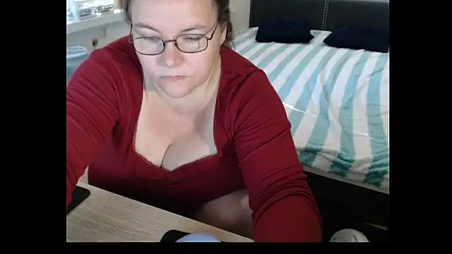 Sweetboobs online show from June 28, 7:25 am