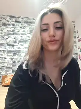 DeeaFUN25 online show from January 15, 5:37 pm