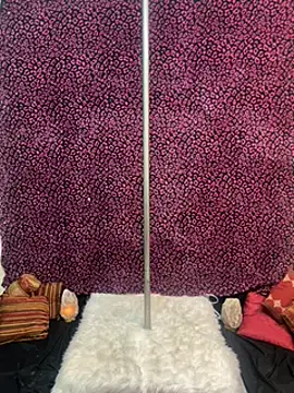 Snapshot of TSPornStarDancer chatting on February 27, 11:15 pm TSPornStarDancer online show from February 27, 11:15 pm