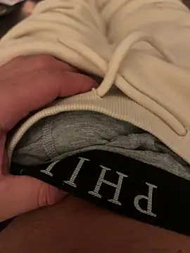 Snapshot of Bro4bro0040 chatting on January 16, 9:30 pm Bro4bro0040 online show from January 16, 9:30 pm