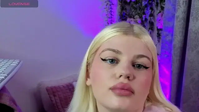 JosephineBlairs online show from May 22, 3:02 am