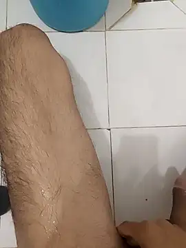 Snapshot of Sweety_2144 chatting on February 13, 3:35 am Sweety 2144 online show from February 13, 3:35 am