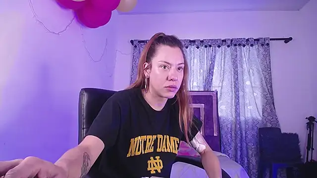 Snapshot of alejandrafitt chatting on February 4, 10:13 pm alejandrafitt online show from February 4, 10:13 pm
