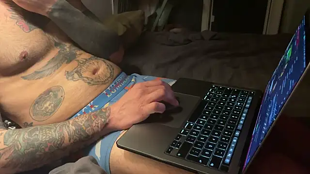 Snapshot of kameray12 chatting on March 12, 8:52 pm kameray12 online show from March 12, 8:52 pm