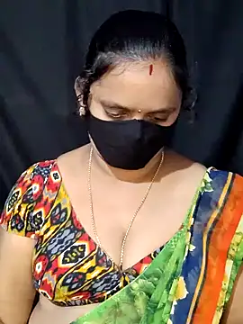 Snapshot of vintage-vibs chatting on February 1, 6:19 pm vintage-vibs online show from February 1, 6:19 pm