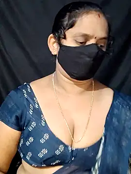 Snapshot of vintage-vibs chatting on February 2, 6:10 pm vintage-vibs online show from February 2, 6:10 pm